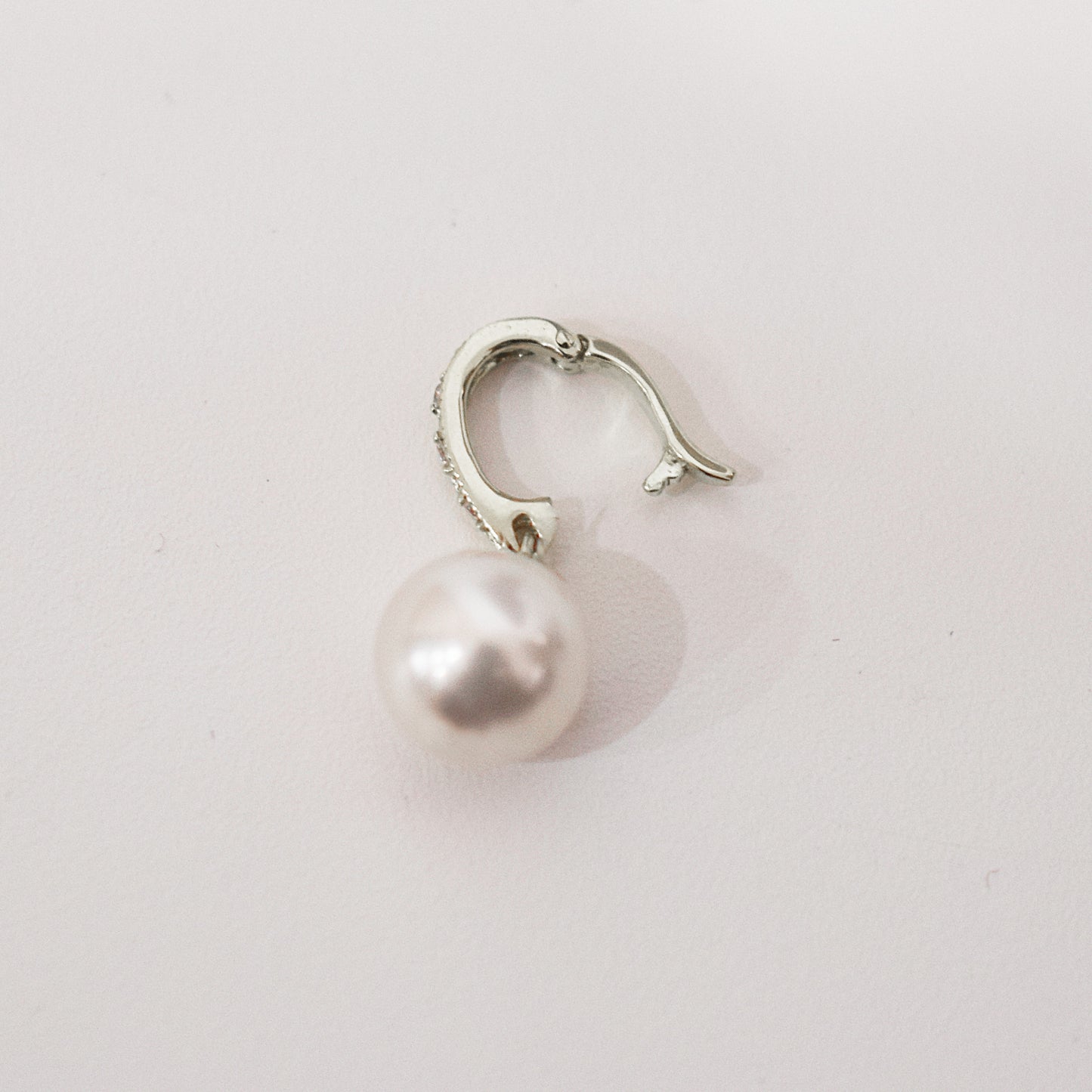 【K18YG / K18WG】Hanadama rank White pink 8mm - 9.5mm Diamond pendant necklace Akoya Pearl Real Japan Seawater pearl