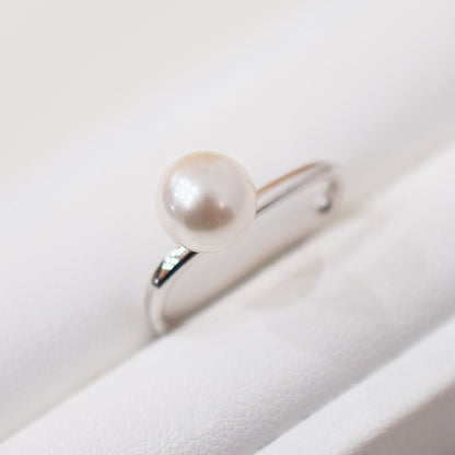 【SV】Hanadama rank White pink 5.5mm - 8mm akoya pearl Ear Cuff Seawater Japan Japanese 真珠 あこや