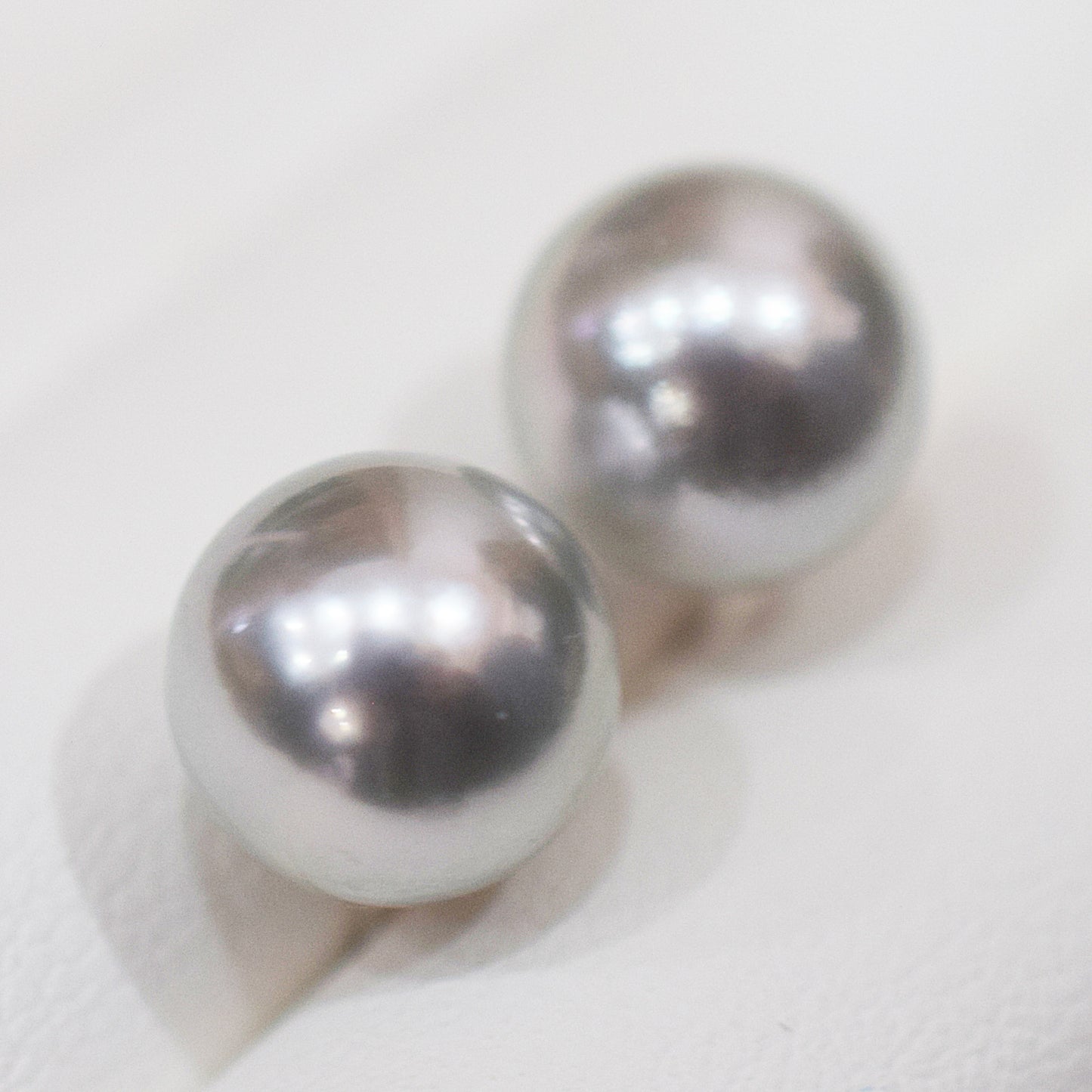 <SALE> Limited to actual item Natural color silver 9mm - 9.5mm Seawater Akoya Pearl Stud Earring 14K Japan Japanese Seawater reenspearl あこや 日本
