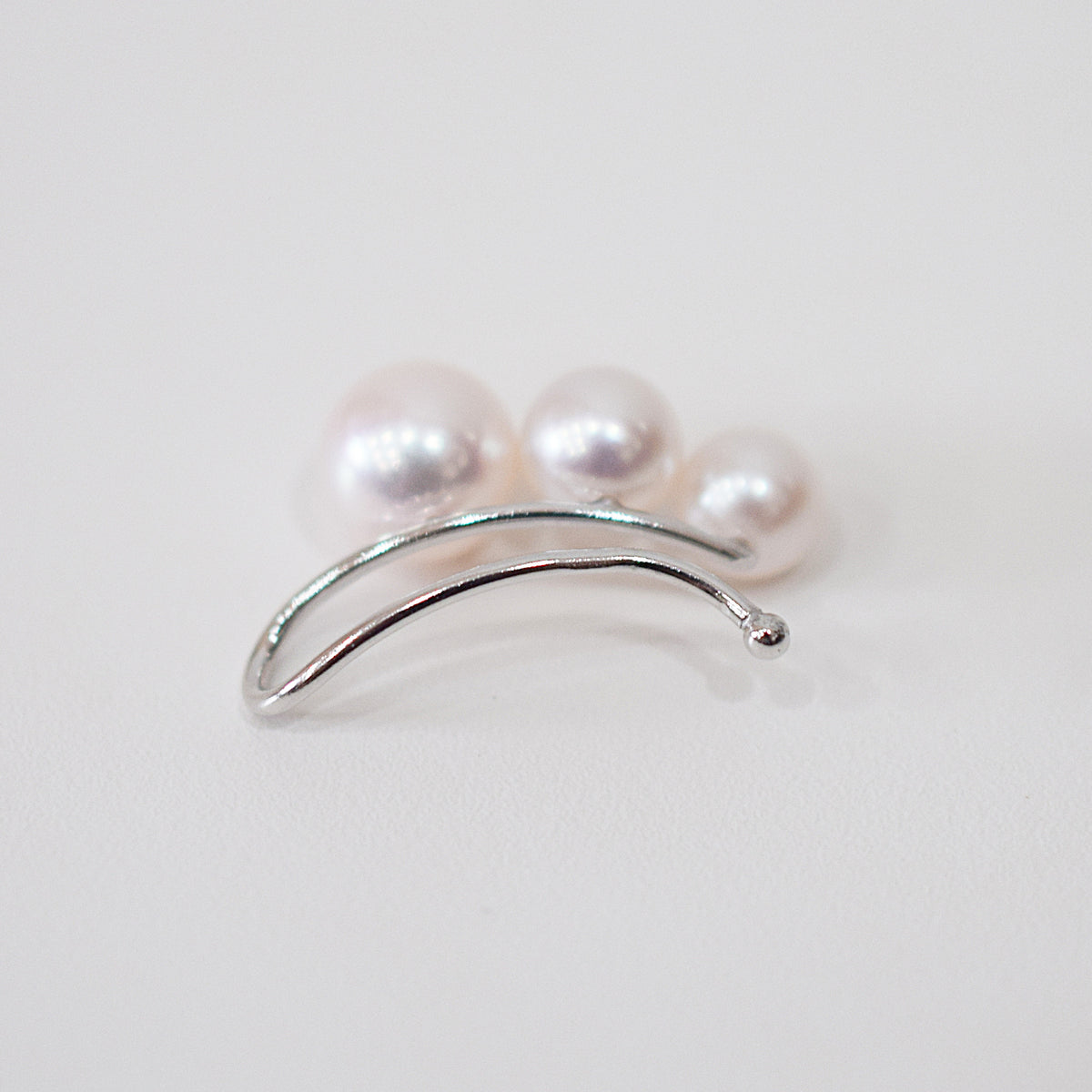 【SV925】Hanadama rank White pink 5.5mm - 7.5mm akoya pearl Ear Cuff Seawater Japan Japanese 真珠 あこや