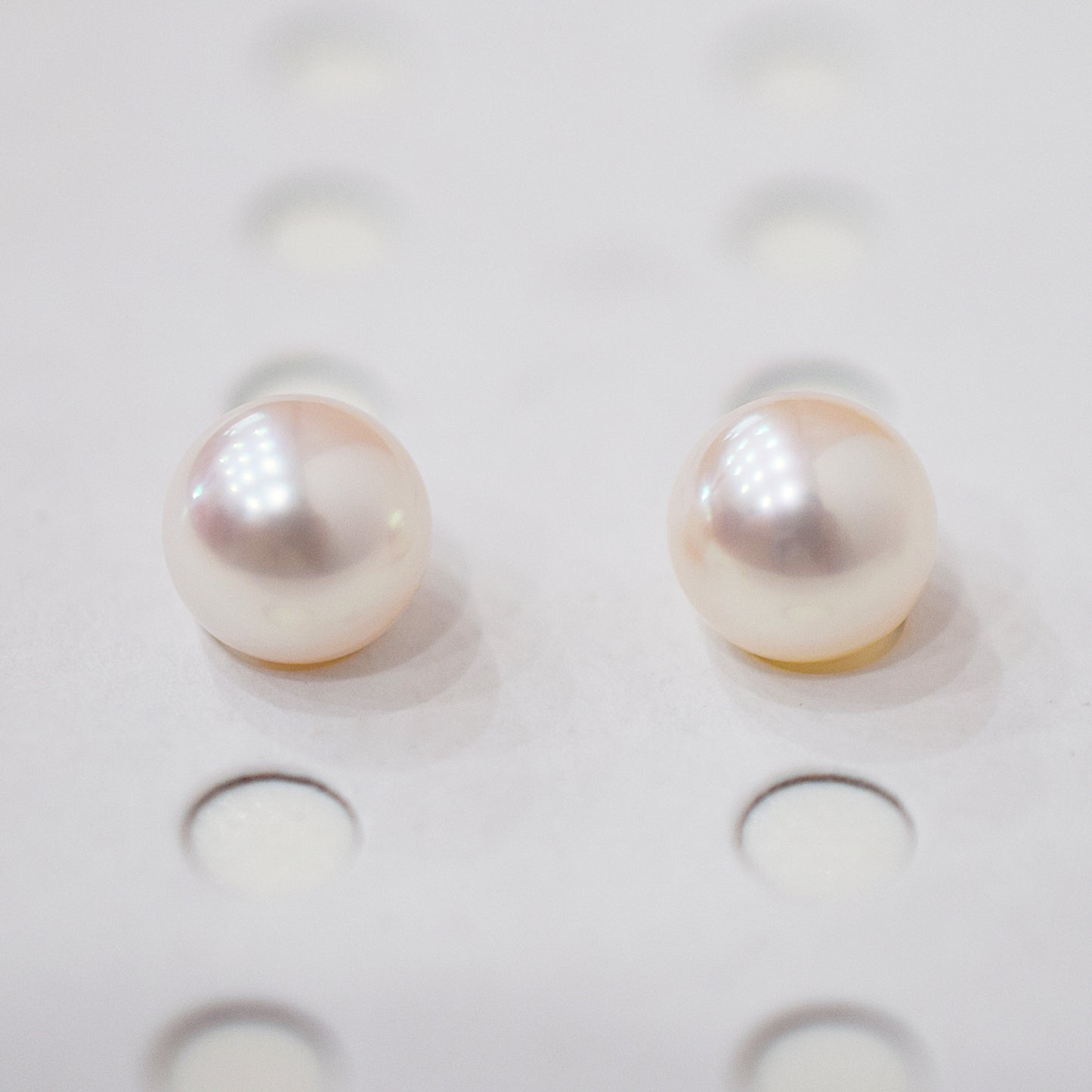 AAA rank 8mm - 8.5mm White pink tennyo color Akoya Pearl Earring Japan Japanese Seawater pearl reenspearl 18K 14K akoyapearl 1pair 2pc