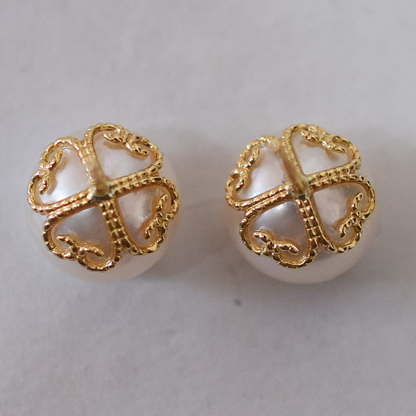 <SALE> Limited to actual item White pink 7.5mm - 8mm Seawater Akoya Pearl Stud Earrings 18K From Japan Japanese akoyapearl reenspearl