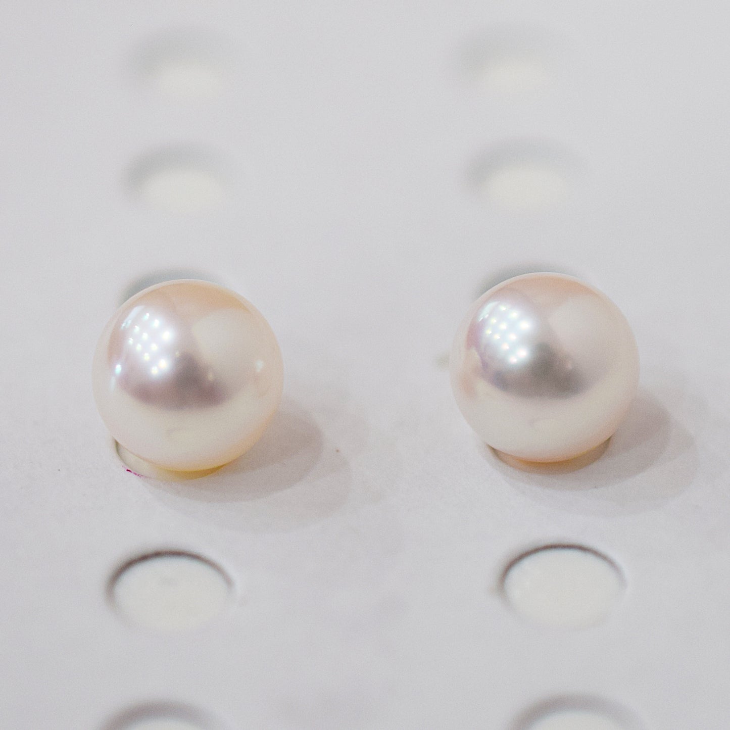 AAA rank 8mm - 8.5mm White pink tennyo color Akoya Pearl Earring Japan Japanese Seawater pearl reenspearl 18K 14K akoyapearl 1pair 2pc