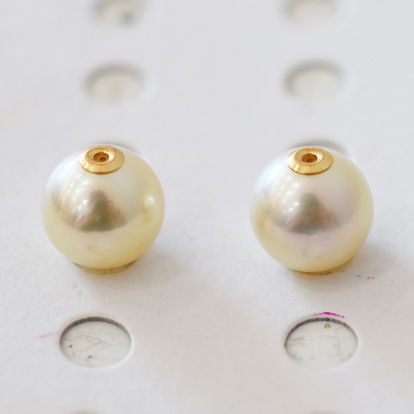 <SALE> Limited to actual item 9mm - 9.5mm Natural color Sea Real Akoya Pearl Earring back Only K18 Japanese akoyapearl reenspearl 日本 天草 真珠 あこや