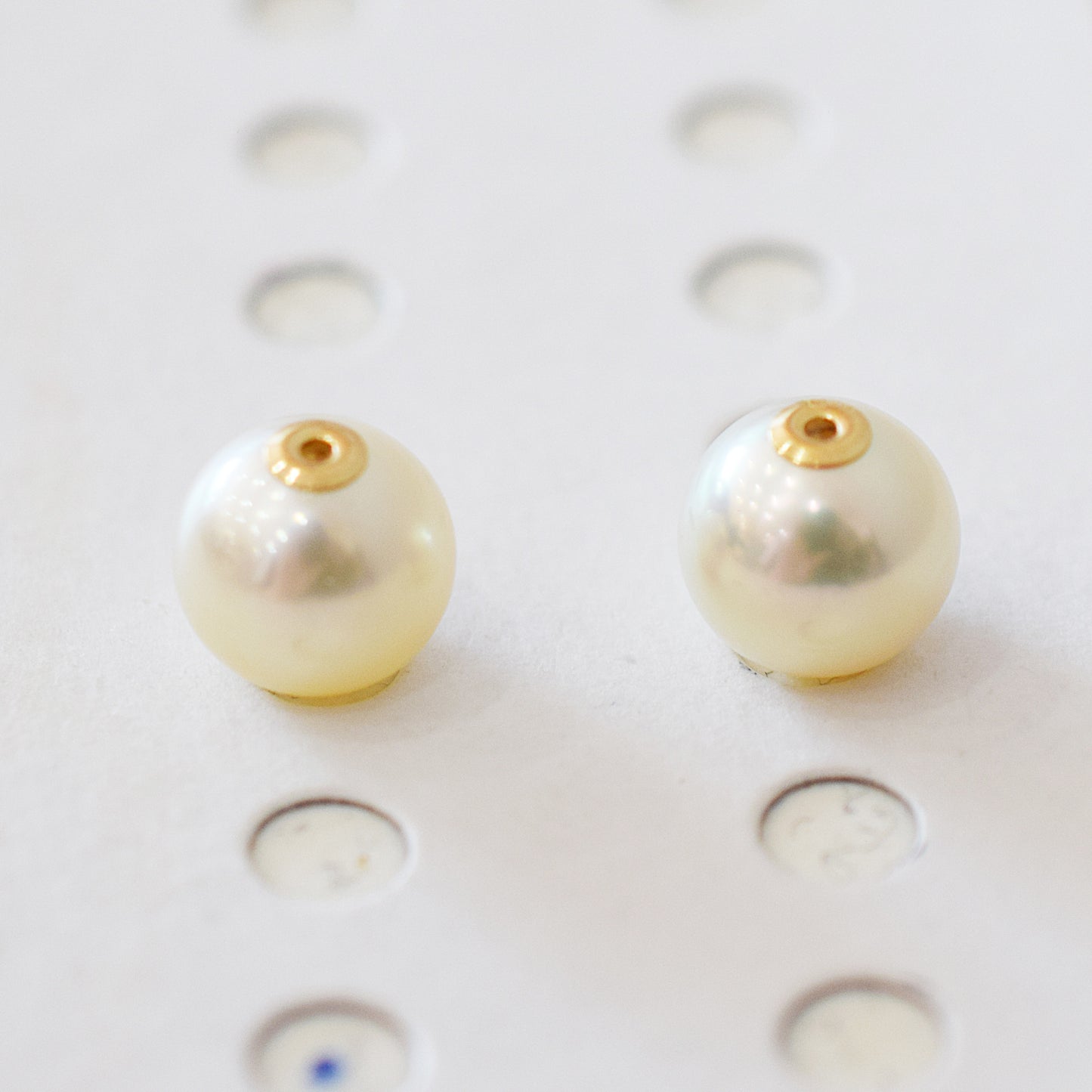 <SALE> Limited to actual item 9mm - 9.5mm Natural color Sea Real Akoya Pearl Earring back Only K18 Japanese akoyapearl reenspearl 日本 天草 真珠 あこや