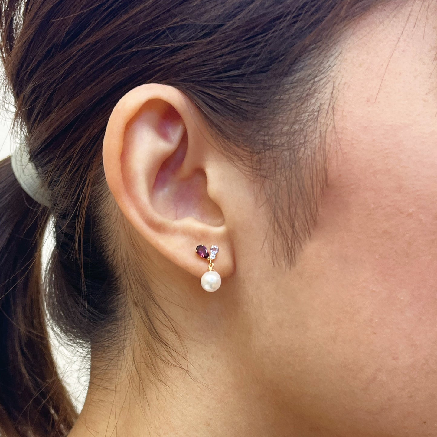 Hanadama rank Whitepink 5.5mm - 6.5mm Earrings Semi-precious stone Japan White topaz Rhodolite Garnet amethyst あこや 真珠