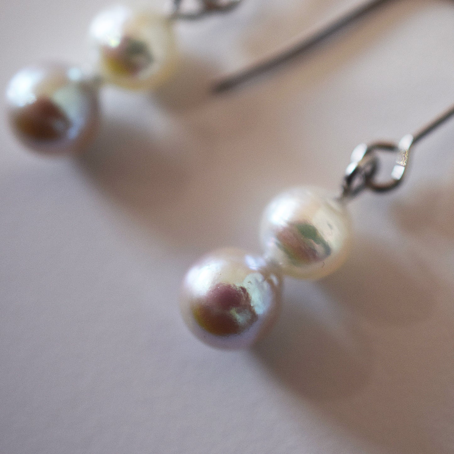 Actual product Natural color akoya Baroque pearl 5.5mm × 6mm Surgical Stainless Steel Seawater Akoya Pearl Hook Earrings Japan