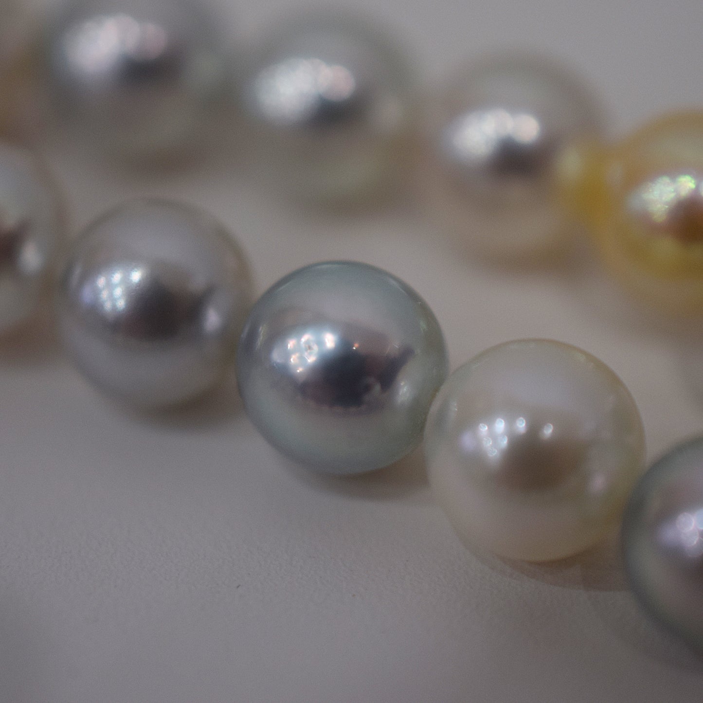 Limited to actual item Necklace Natural multi color 9mm - 9.7mm Real Akoya Pearl From Japan 16.7inch 42.5cm starand choker reenspearl