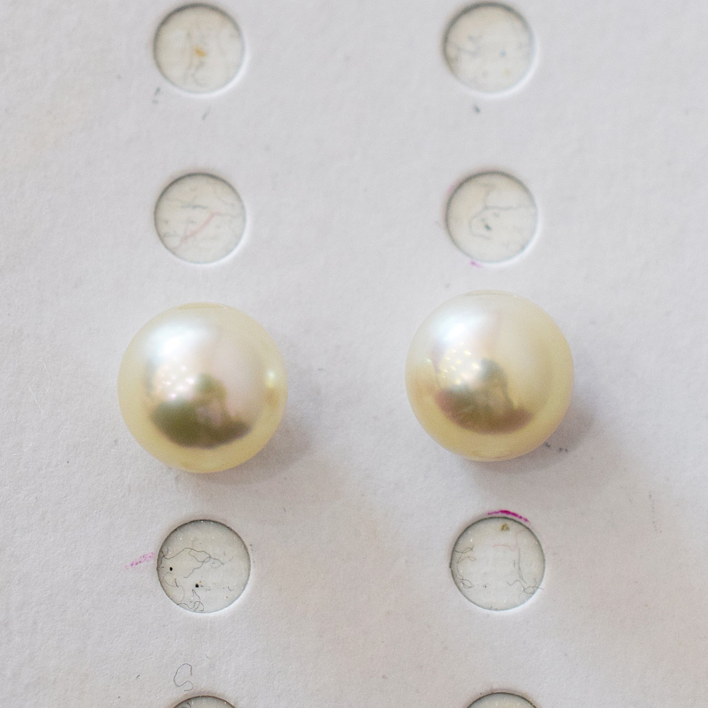 <SALE> Limited to actual item 9mm - 9.5mm Natural color Sea Real Akoya Pearl Earring back Only K18 Japanese akoyapearl reenspearl 日本 天草 真珠 あこや