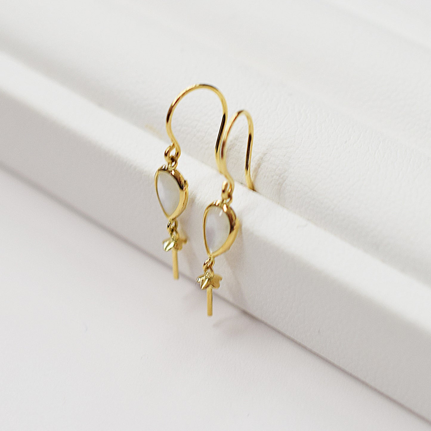Only metal fitting Hook earrings K18YG Recommended for pearls under 9.5mm