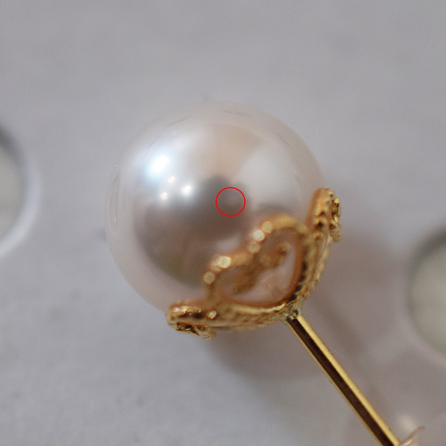 <SALE> Limited to actual item White pink 7.5mm - 8mm Seawater Akoya Pearl Stud Earrings 18K From Japan Japanese akoyapearl reenspearl