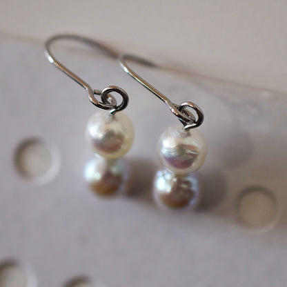 Actual product Natural color akoya Baroque pearl 5.5mm × 6mm Surgical Stainless Steel Seawater Akoya Pearl Hook Earrings Japan