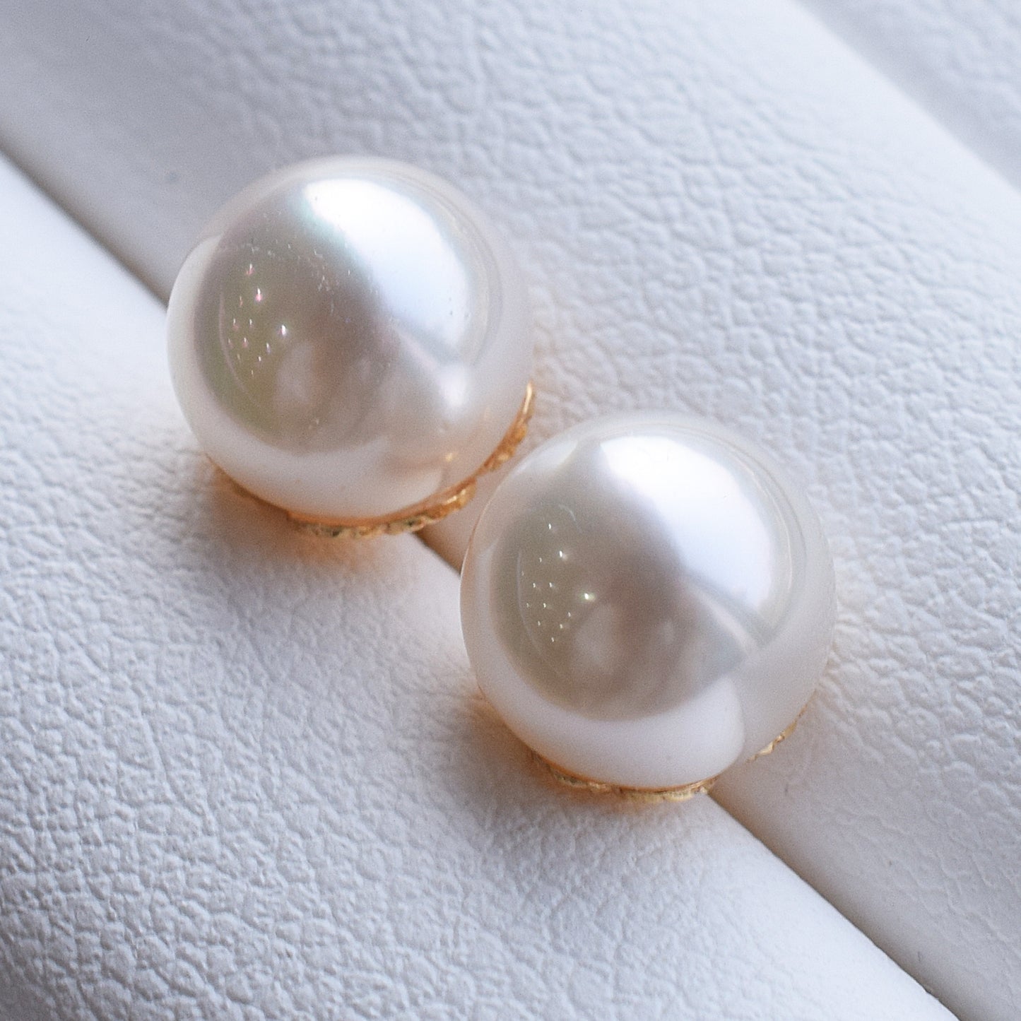 <SALE> Limited to actual item White pink 7.5mm - 8mm Seawater Akoya Pearl Stud Earrings 18K From Japan Japanese akoyapearl reenspearl