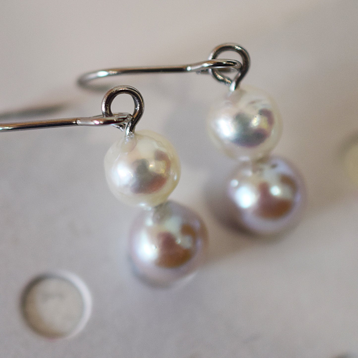 Actual product Natural color akoya Baroque pearl 5.5mm × 6mm Surgical Stainless Steel Seawater Akoya Pearl Hook Earrings Japan