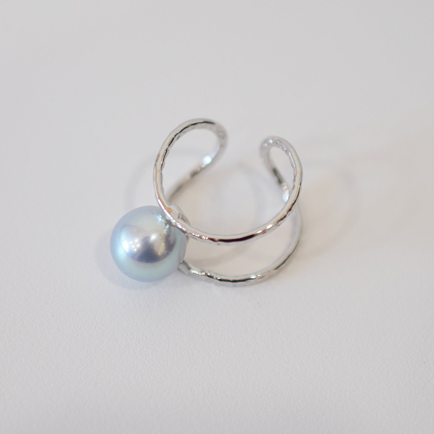 ［Custom-made］(1)White pink 7.5mm - 8mm akoya pearl Triangle Ear Cuff, (2)atural color 8.5mm - 9mm SV925 Ear Cuff